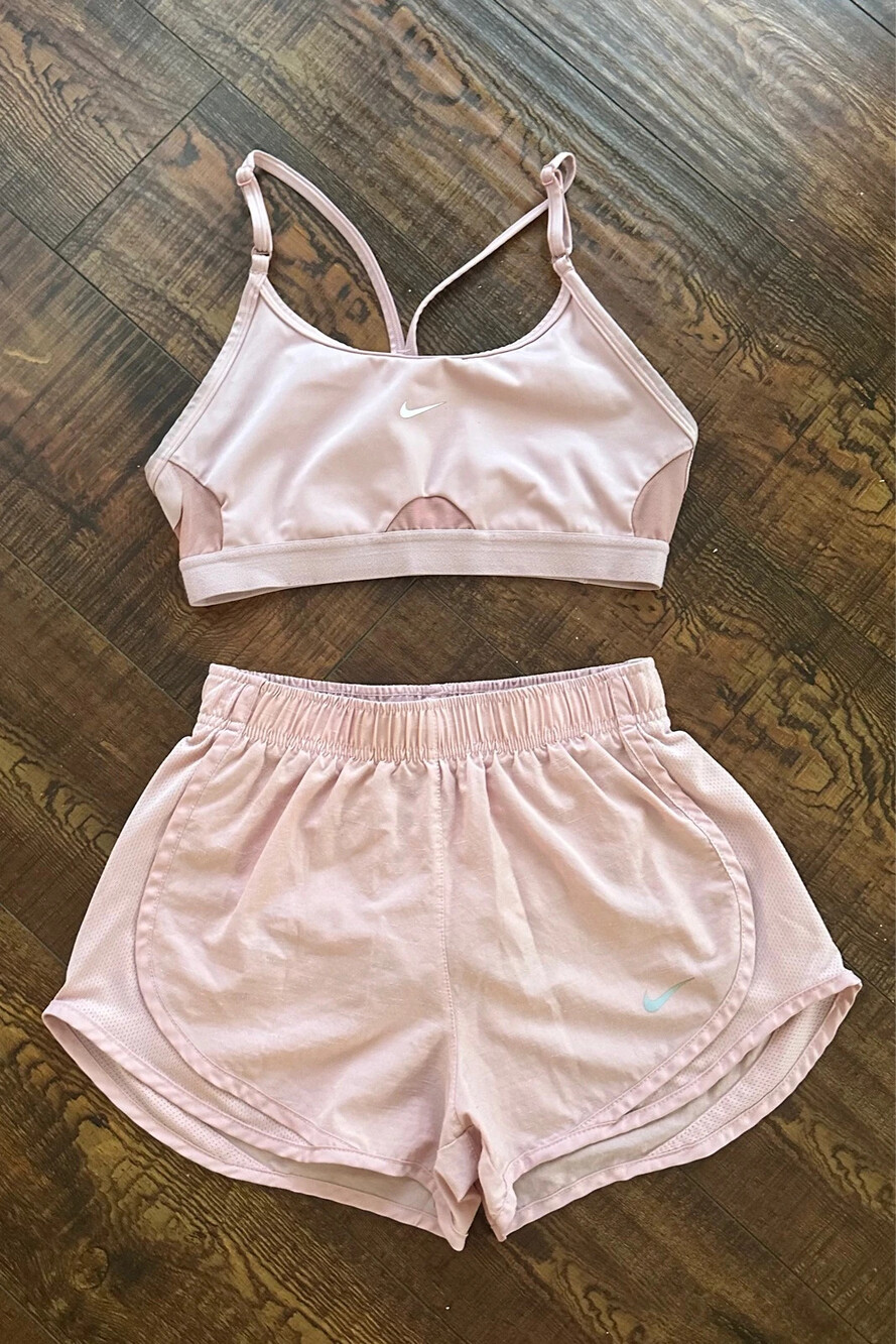 Nike drifit baby pink bra and shorts set - Picture 2 of 7